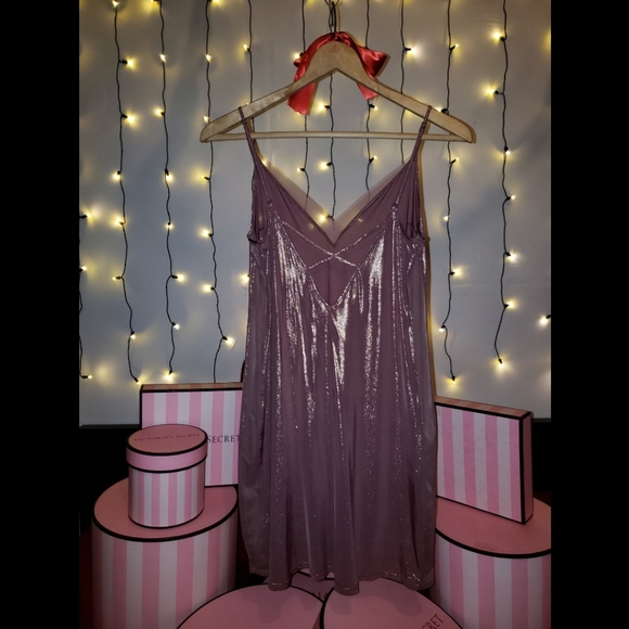 Victoria Secret Silky Metallic Slip - Picture 3 of 6